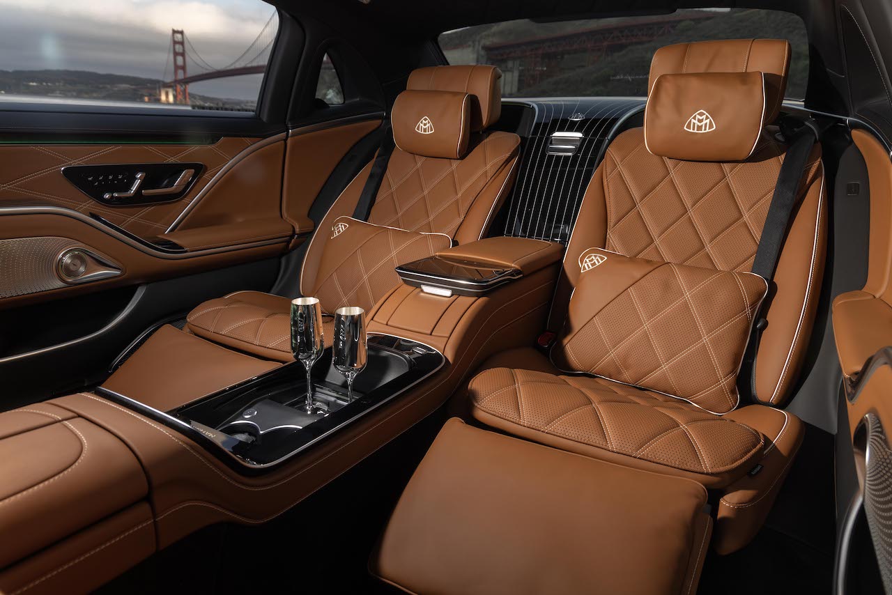 2025_MercedesMaybach_S680_EmeraldIsle_35